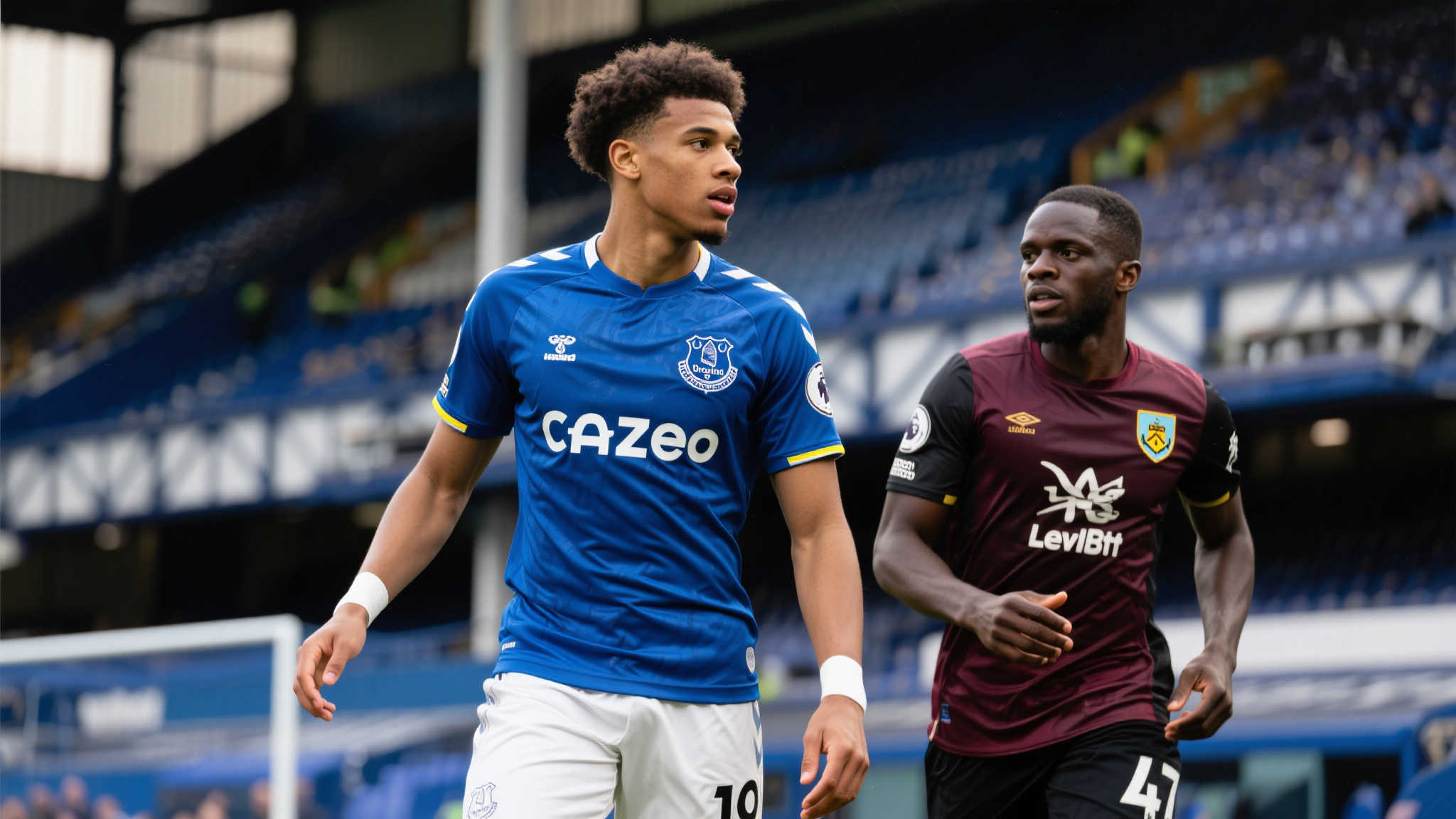 埃弗顿转会杂务繁多，续约布兰斯维特与盖耶迫在眉睫