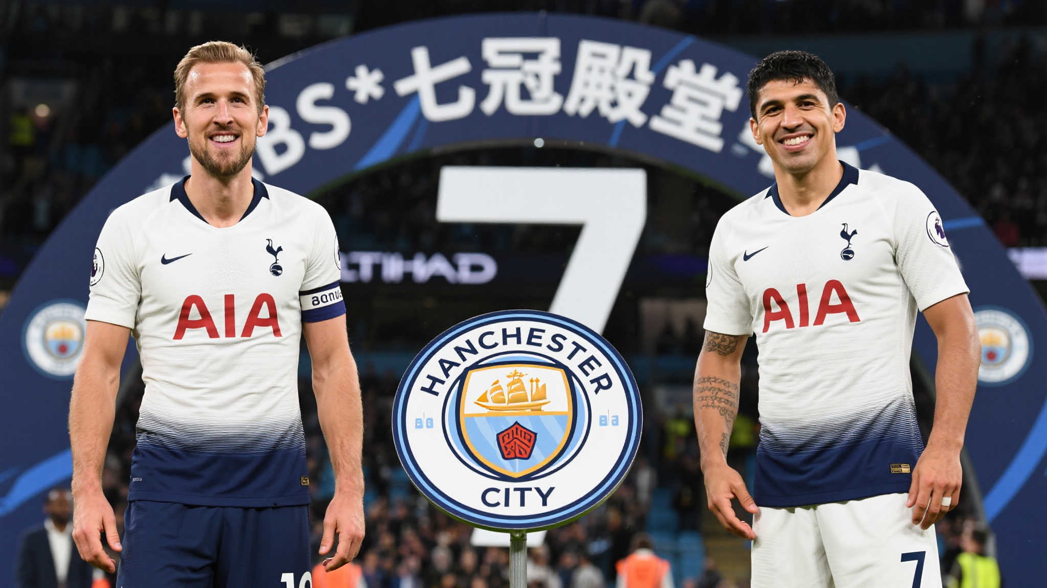 萨拉赫追平凯恩与阿圭罗，以7次获选英超月度最佳球员领跑纪录